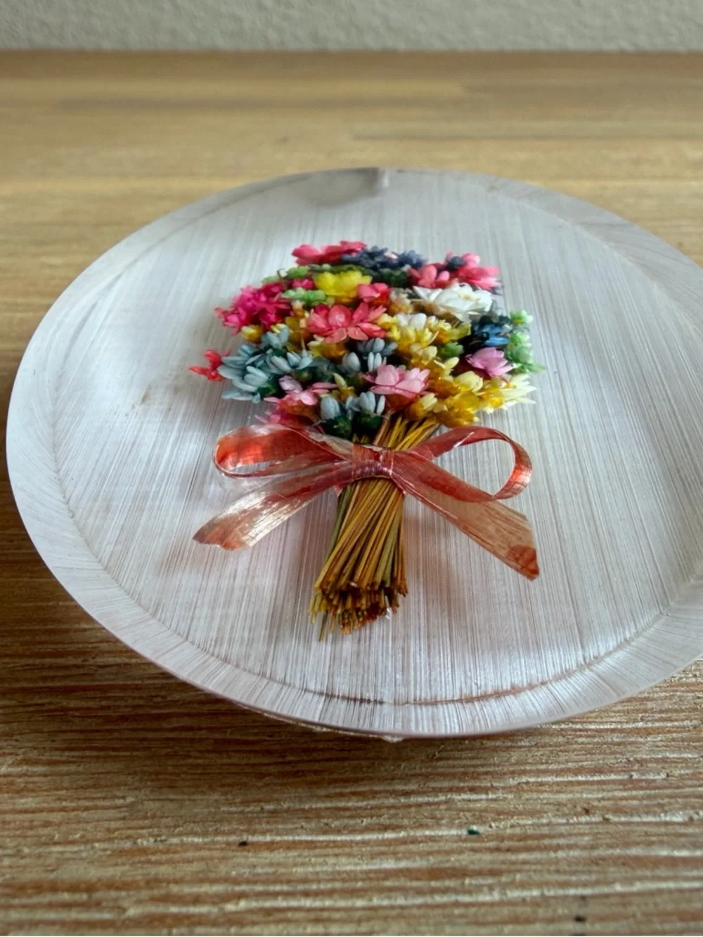 Vintage Dried Flower Resin Wall Hanging Oval Floral Retro Cottagecore Decor Art